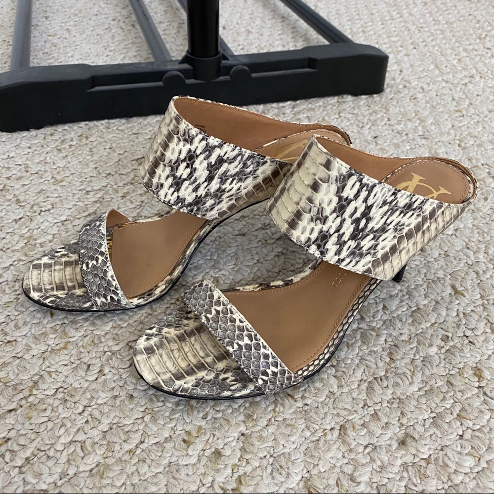 Vince Camuto mule/heels/sandals